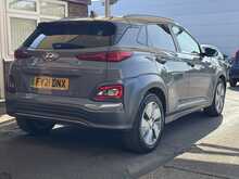 Hyundai KONA Premium - U3385
