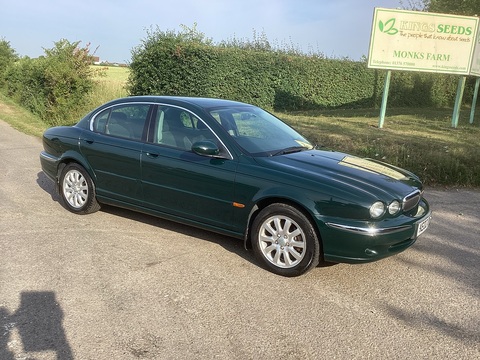 Jaguar 2.5 V6 Saloon 4dr Petrol Manual (AWD) (234 g/km, 194 bhp)