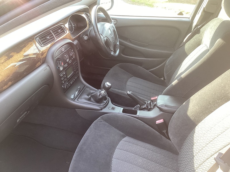 Jaguar 2.5 V6 Saloon 4dr Petrol Manual (AWD) (234 g/km, 194 bhp)