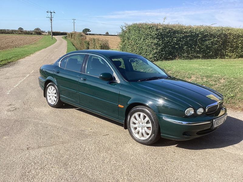 Jaguar 2.5 V6 Saloon 4dr Petrol Manual (AWD) (234 g/km, 194 bhp)