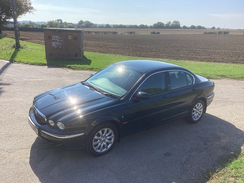 Jaguar 2.5 V6 Saloon 4dr Petrol Manual (AWD) (234 g/km, 194 bhp)