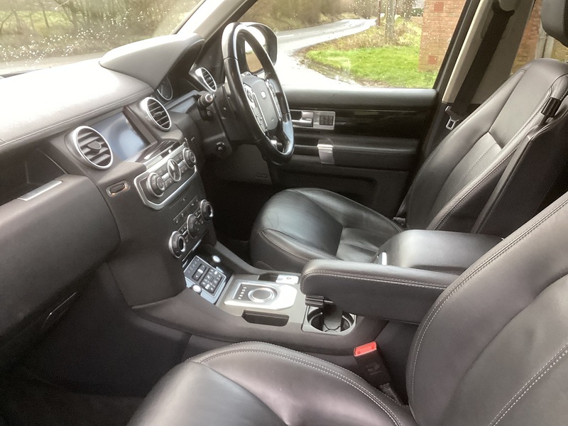 Land Rover 3.0 SD V6 HSE SUV 5dr Diesel Auto 4WD Euro 5 (s/s) (255 bhp)