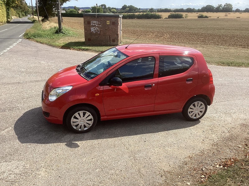 Suzuki 1.0 12V SZ Hatchback 5dr Petrol Manual Euro 5 (68 ps)