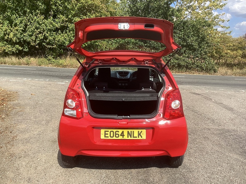 Suzuki 1.0 12V SZ Hatchback 5dr Petrol Manual Euro 5 (68 ps)