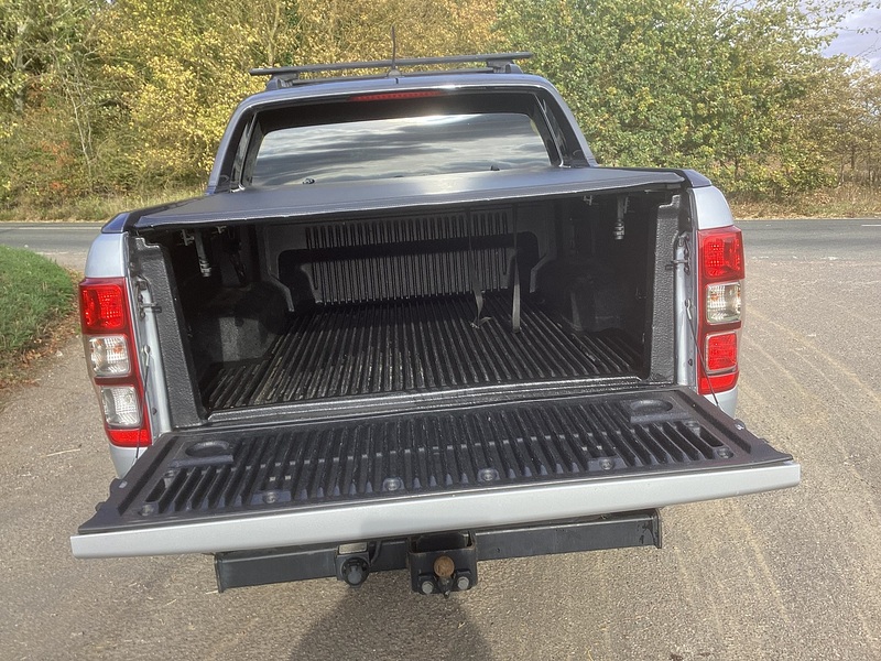 Ford 2.0 EcoBlue Wildtrak Pickup Double Cab 4dr Diesel Auto 4WD Euro 6 (s/s) (213 ps)