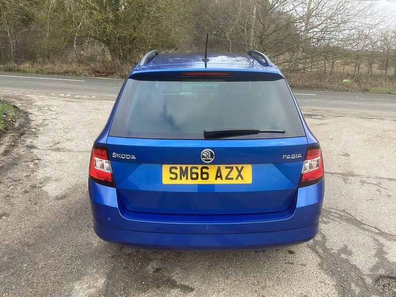 Skoda Skoda Fabia Se L Tsi Estate 1.2 Manual Petrol