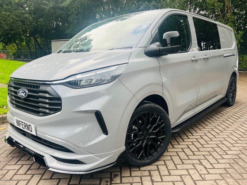 Ford 320 Limited L2H1 Dciv Ecoblue 2.0 5dr Double Cab in Van Manual Diesel