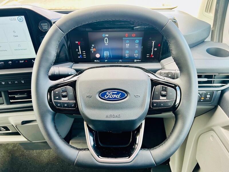 Ford 320 Limited L2H1 Dciv Ecoblue 2.0 5dr Double Cab in Van Manual Diesel