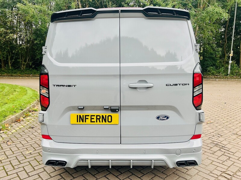 Ford 320 Limited L2h1 Dciv Ecoblue 2.0 Double Cab in Van Manual Diesel