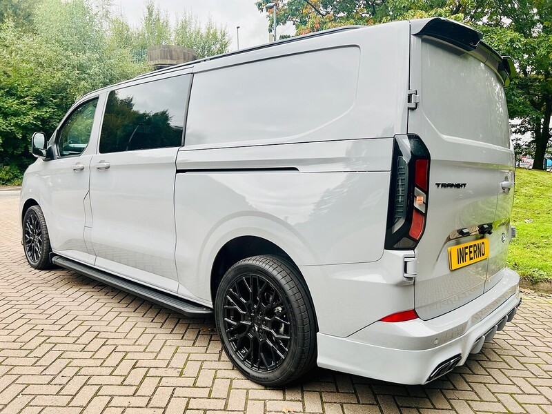 Ford 320 Limited L2h1 Dciv Ecoblue 2.0 Double Cab in Van Manual Diesel