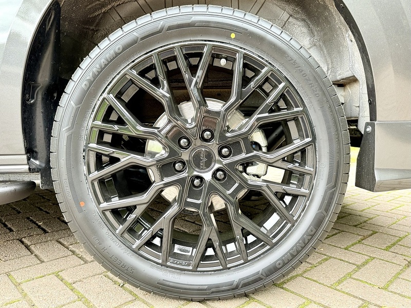 Ford 320 Limited L2h1 Dciv Ecoblue 2.0 Double Cab Manual Diesel