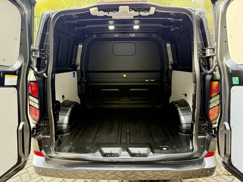 Ford 320 Limited L2h1 Dciv Ecoblue 2.0 Double Cab Automatic Diesel