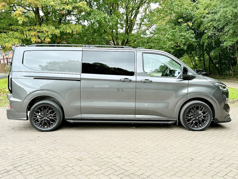 Ford 320 Limited L2h1 Dciv Ecoblue Double Cab in Van 2.0 Manual Diesel