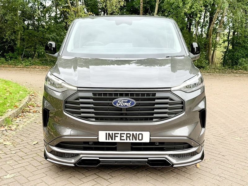 Ford 320 Limited L2h1 Dciv Ecoblue Double Cab in Van 2.0 Manual Diesel