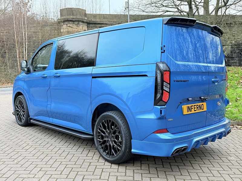 Ford 320 Limited Dciv L1 H1 2.5 6dr Double Cab in Van Automatic PHEV petrol / electric