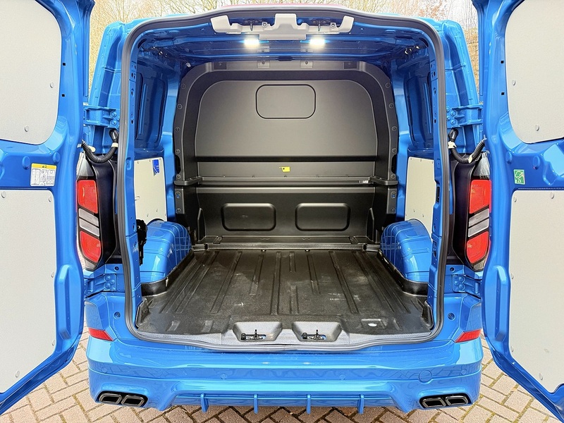 Ford 320 Limited Dciv L1 H1 2.5 6dr Double Cab in Van Automatic PHEV petrol / electric