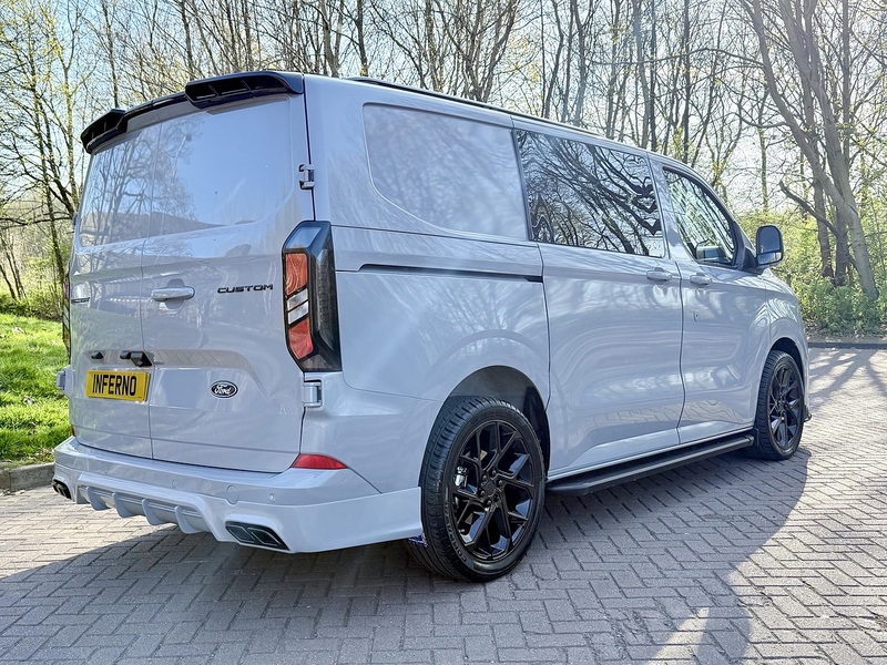 Ford 320 Limited L1h1 Dciv Ecoblue 2.0 6dr Crewvan Manual Diesel