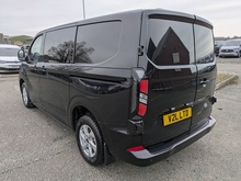 2.0 320 EcoBlue Limited Crew Van Double Cab 5dr Diesel Manual L1 H1 Euro 6 (s/s) (136 ps)