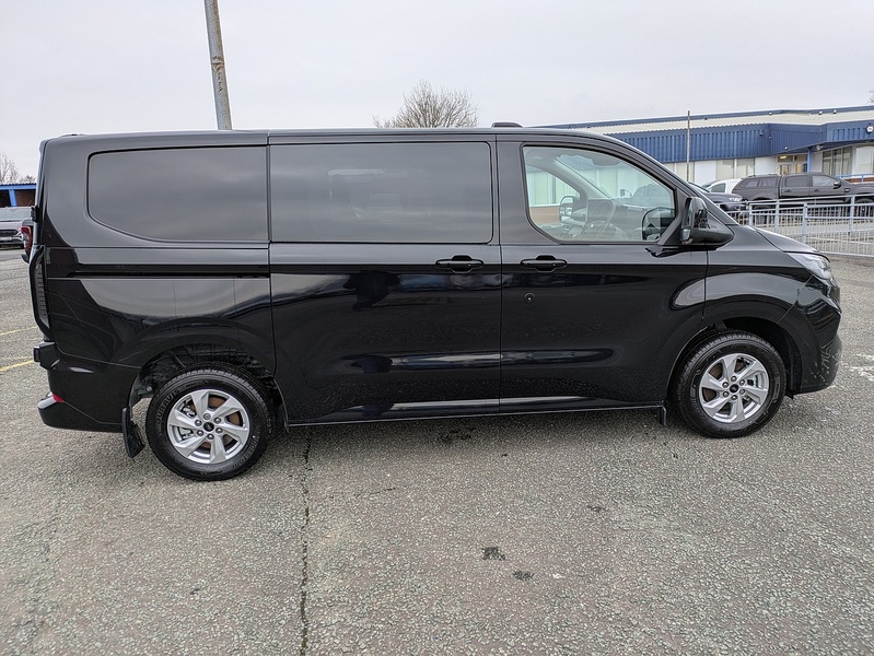 Ford 2.0 320 EcoBlue Limited Crew Van Double Cab 5dr Diesel Manual L1 H1 Euro 6 (s/s) (136 ps)