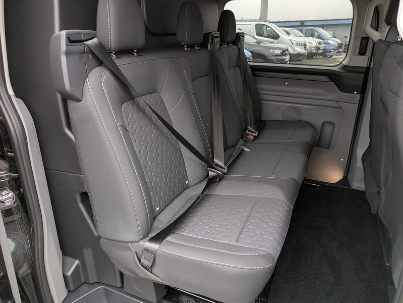 Ford 2.0 320 EcoBlue Limited Crew Van Double Cab 5dr Diesel Manual L1 H1 Euro 6 (s/s) (136 ps)