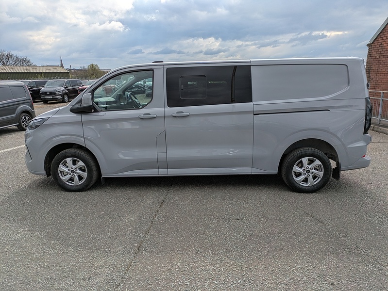 Ford 300 Limited L2h1 Dciv Ecoblue Combi 2.0 Manual Diesel