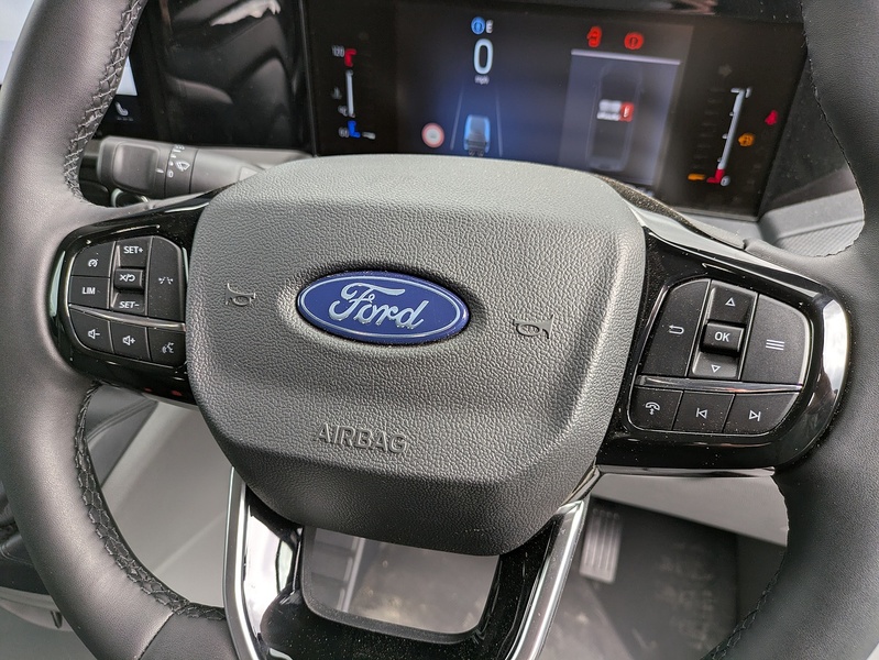 Ford 300 Limited L2h1 Dciv Ecoblue Combi 2.0 Manual Diesel