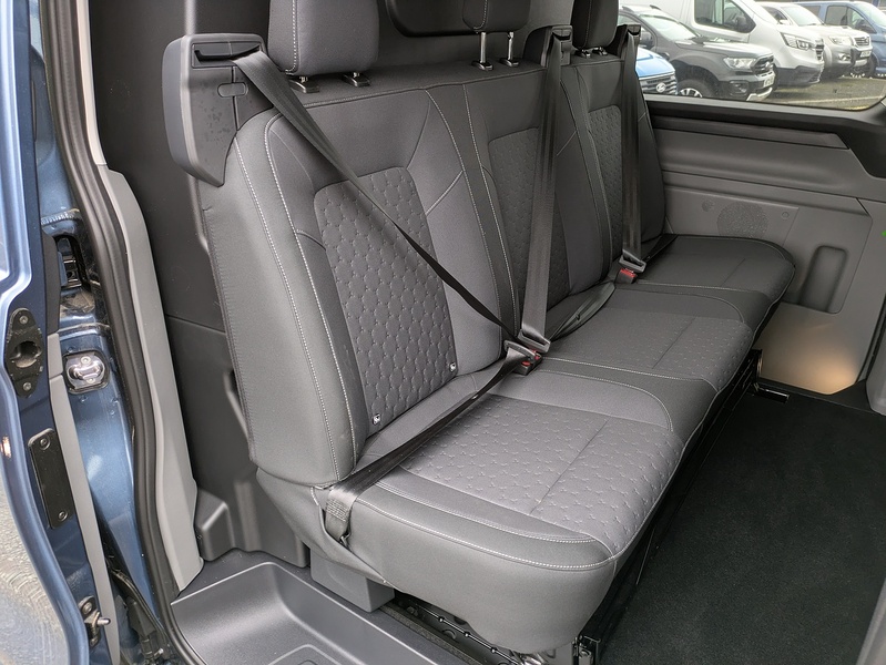 Ford 2.0 320 EcoBlue Limited Crew Van Double Cab 5dr Diesel Manual L1 H1 Euro 6 (s/s) (136 ps)