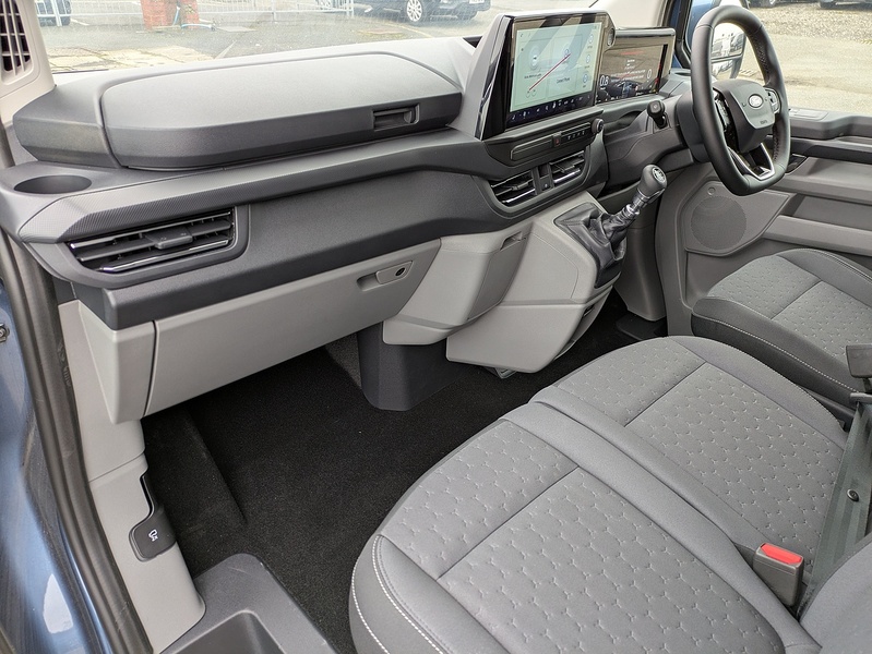 Ford 2.0 320 EcoBlue Limited Crew Van Double Cab 5dr Diesel Manual L1 H1 Euro 6 (s/s) (136 ps)