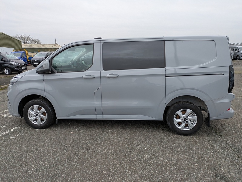 Ford 2.0 320 EcoBlue Limited Crew Van Double Cab 5dr Diesel Manual L1 H1 Euro 6 (s/s) (136 ps)