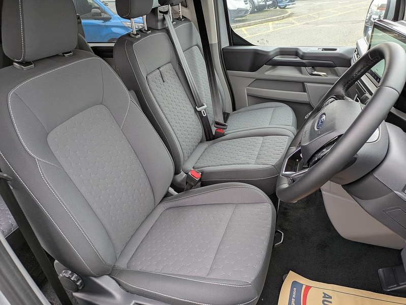 Ford 2.0 320 EcoBlue Limited Crew Van Double Cab 5dr Diesel Manual L1 H1 Euro 6 (s/s) (136 ps)