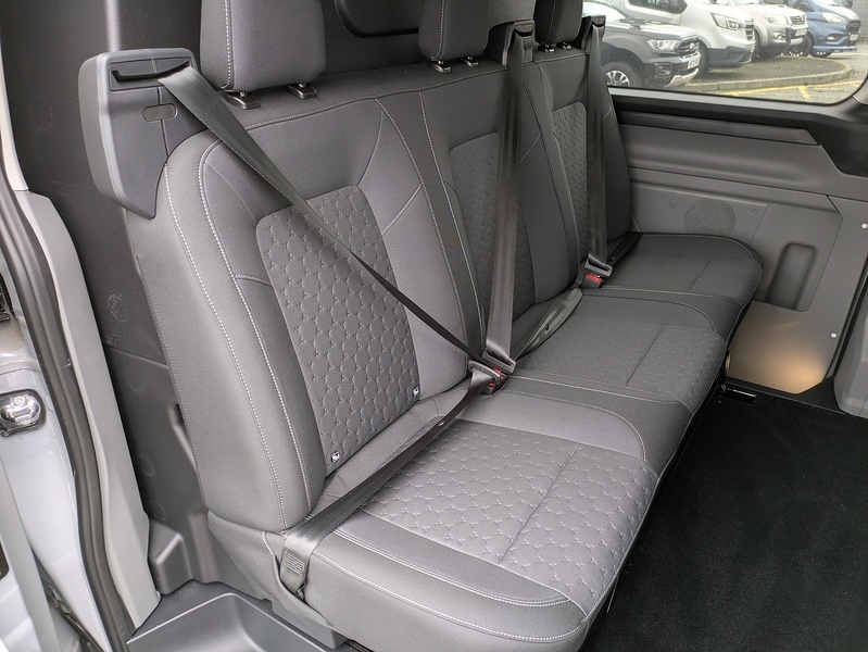 Ford 2.0 320 EcoBlue Limited Crew Van Double Cab 5dr Diesel Manual L1 H1 Euro 6 (s/s) (136 ps)