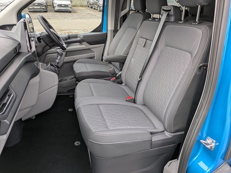 Ford 2.0 320 EcoBlue Limited Crew Van Double Cab 5dr Diesel Manual L1 H1 Euro 6 (s/s) (150 ps)