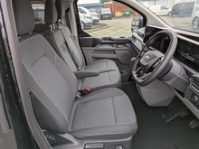 2.0 320 EcoBlue Limited Crew Van Double Cab 5dr Diesel Manual L1 H1 Euro 6 (s/s) (150 ps)
