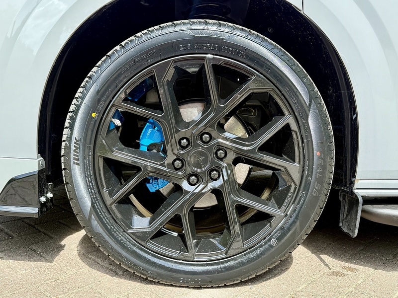 Ford 320 Limited L1h1 5dr Panel Van Automatic ELECTRIC 65kWh