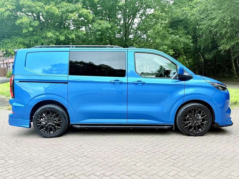 Ford 320 Limited Dciv L1 H1 100KW Double Cab Automatic Electric