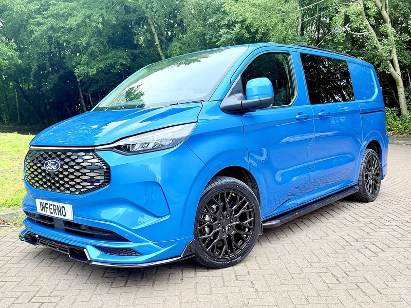 Ford 320 Limited Dciv L1 H1 100KW Double Cab Automatic Electric