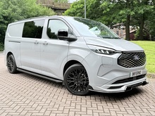 320 65kWh Limited Crew Van Double Cab 5dr Electric Auto L2 H1 (136 ps)