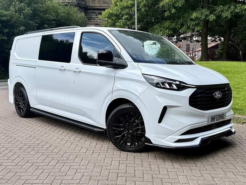 Ford 2.0 300 EcoBlue Limited Crew Van Double Cab 5dr Diesel Manual L2 H1 Euro 6 (s/s) (136 ps)