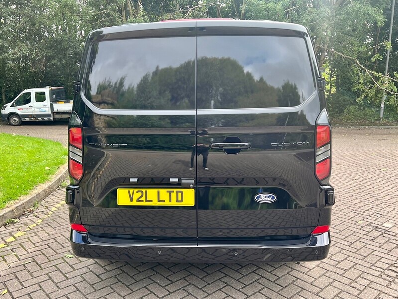 Ford 320 Limited Dciv L2 H1 Panel Van 2.0 Automatic Diesel