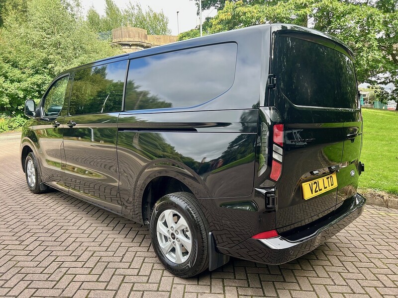 Ford 320 Limited Dciv L2 H1 Panel Van 2.0 Automatic Diesel