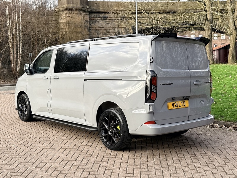 Ford 320 Limited Dciv L2 H1 Panel Van 2.0 Automatic Diesel
