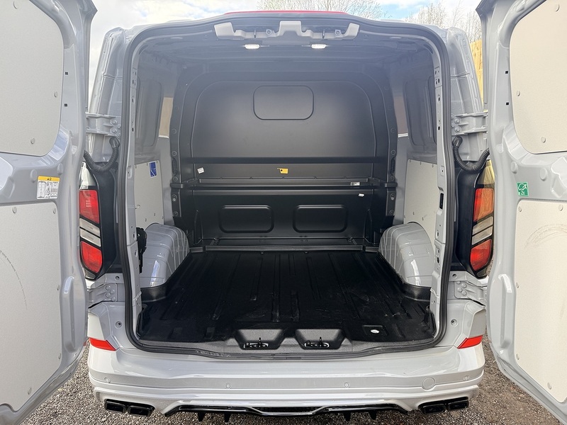 Ford 320 Limited L1h1 Dciv Ecoblue 2.0 6dr Panel Van Automatic Diesel