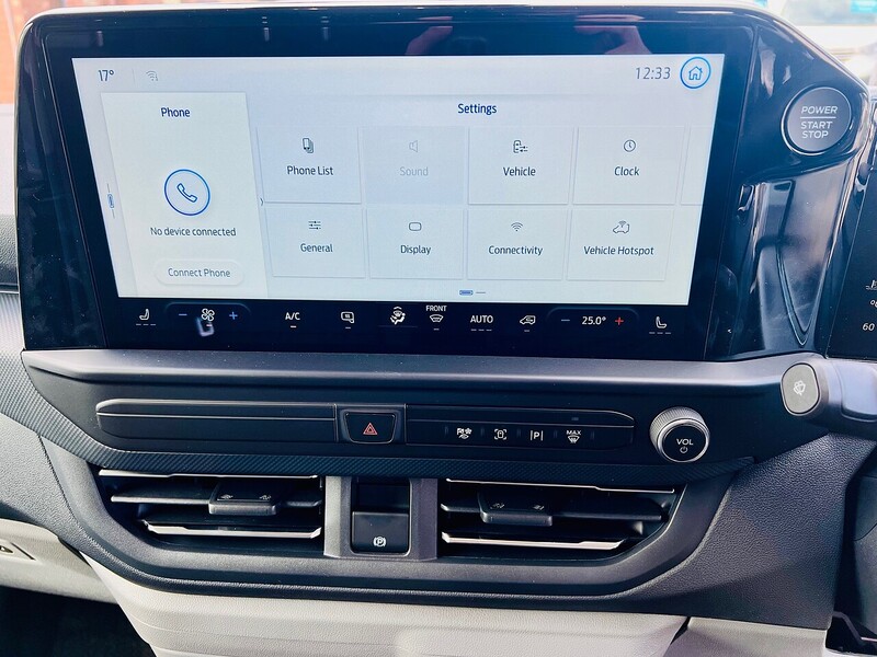 Ford 320 Limited L1h1 Dciv Ecoblue 2.0 6dr Panel Van Automatic Diesel