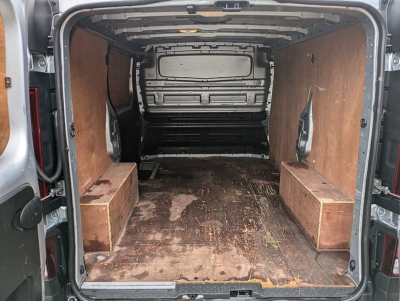 Renault 2.0 dCi Blue 28 Business Panel Van 5dr Diesel Manual SWB Euro 6 (s/s) (130 ps)