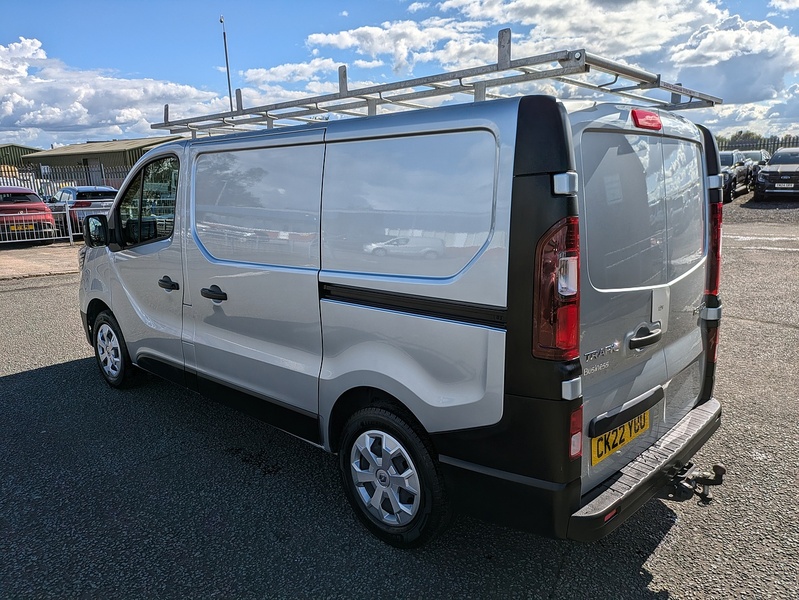 Renault 2.0 dCi Blue 28 Business Panel Van 5dr Diesel Manual SWB Euro 6 (s/s) (130 ps)