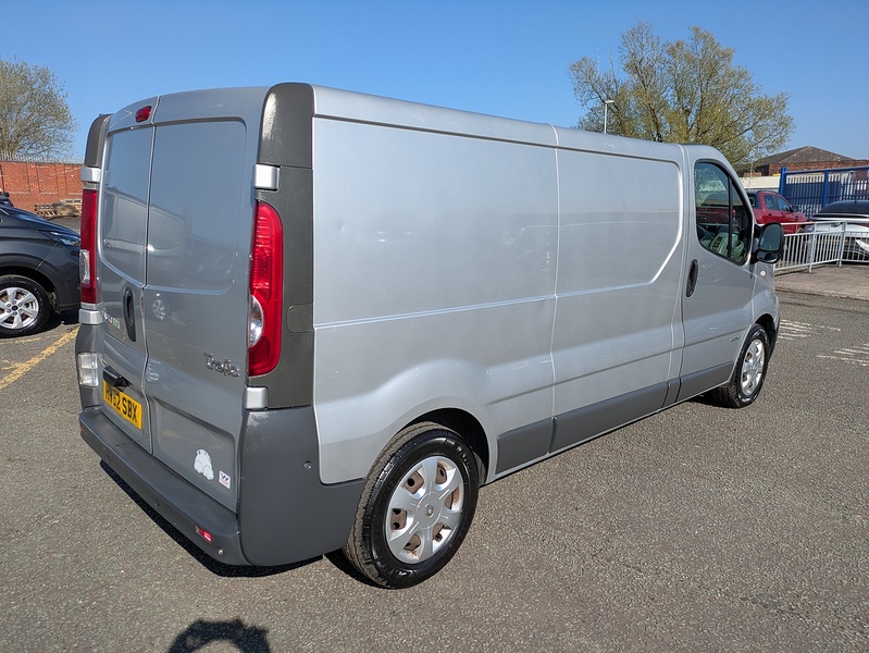 Renault 2.0 dCi LL29 eco Panel Van 3dr Diesel Manual L3 H1 (Phase 3) (180 g/km, 115 bhp)