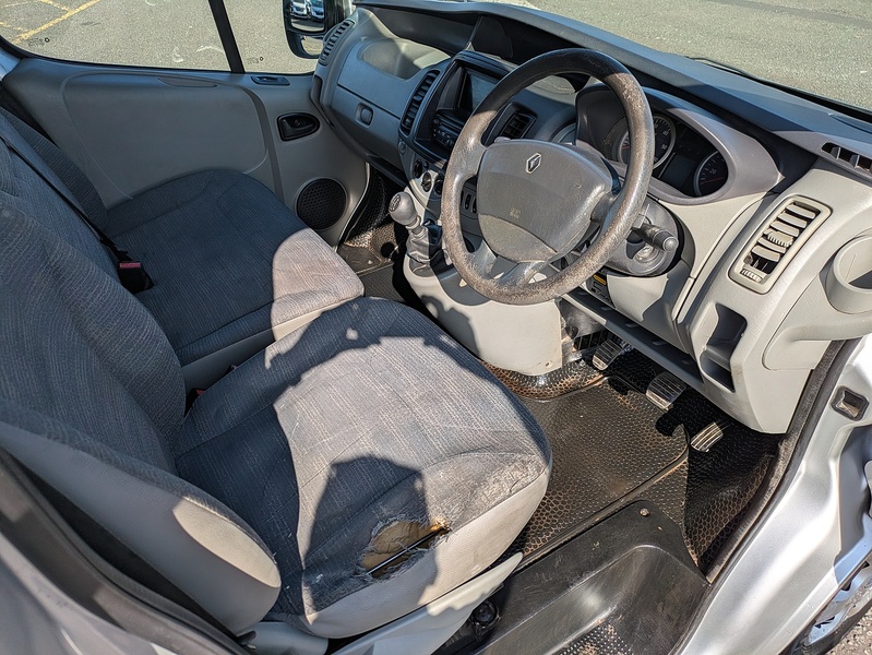 Renault 2.0 dCi LL29 eco Panel Van 3dr Diesel Manual L3 H1 (Phase 3) (180 g/km, 115 bhp)