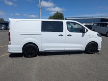 Vivaro Turbo D 3100 Elite 2.0 5dr Combi Van Manual Diesel