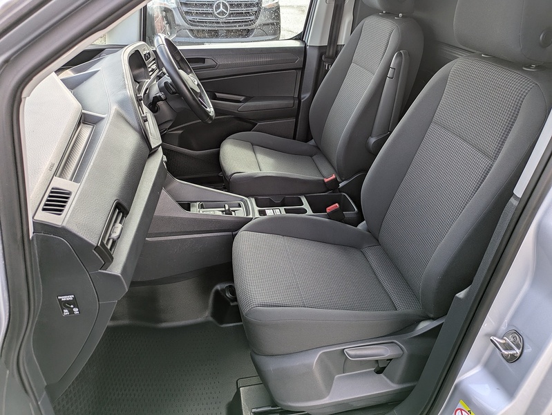 Volkswagen 2.0 TDI C20 Commerce Plus Panel Van 5dr Diesel DSG SWB Euro 6 (s/s) (122 ps)