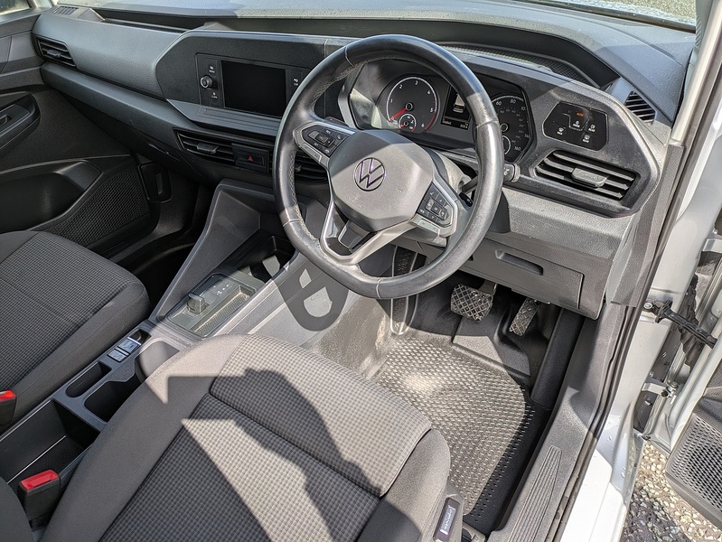 Volkswagen 2.0 TDI C20 Commerce Plus Panel Van 5dr Diesel DSG SWB Euro 6 (s/s) (122 ps)